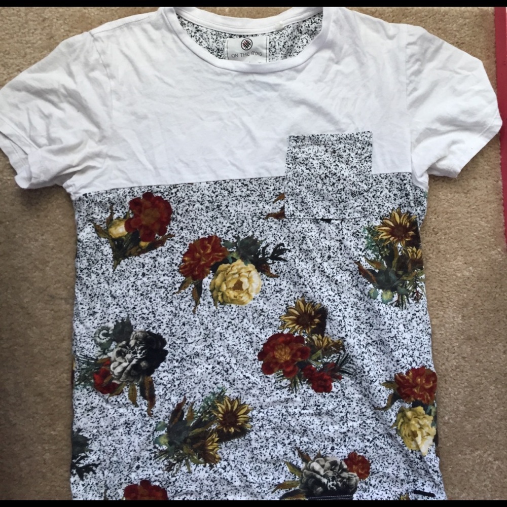 Floral tee