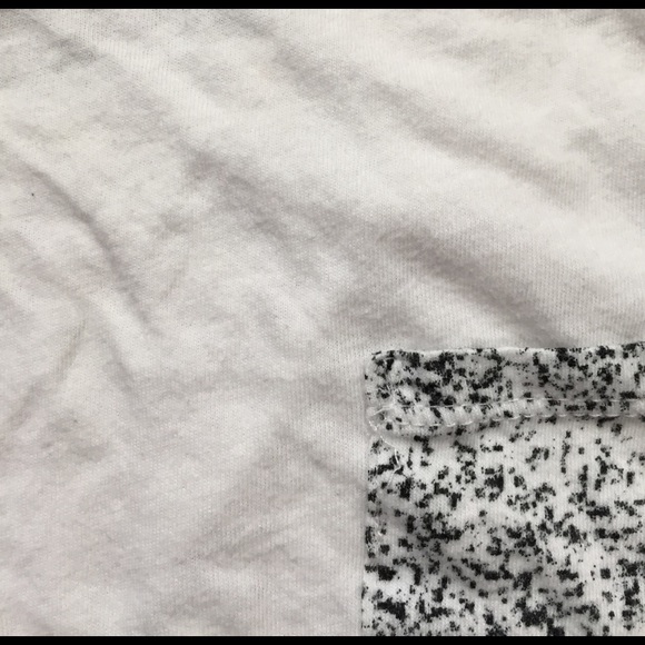 Floral tee - Picture 2 of 2