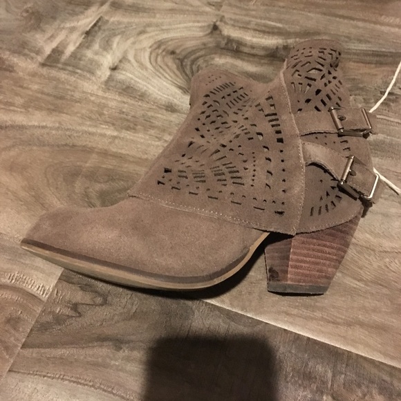 Naughty monkey booties - Picture 2 of 7