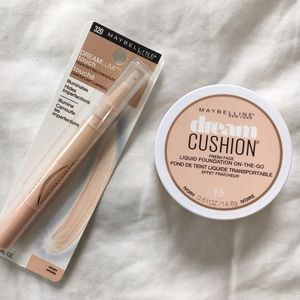 Maybelline Makeup - Set Of Maybelline Foundation & Highlighter 'Ivory' Maybelline Makeup - Set Of Maybelline Foundation & Highlighter 'Ivory'