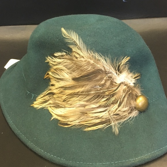 Hat - Picture 1 of 2