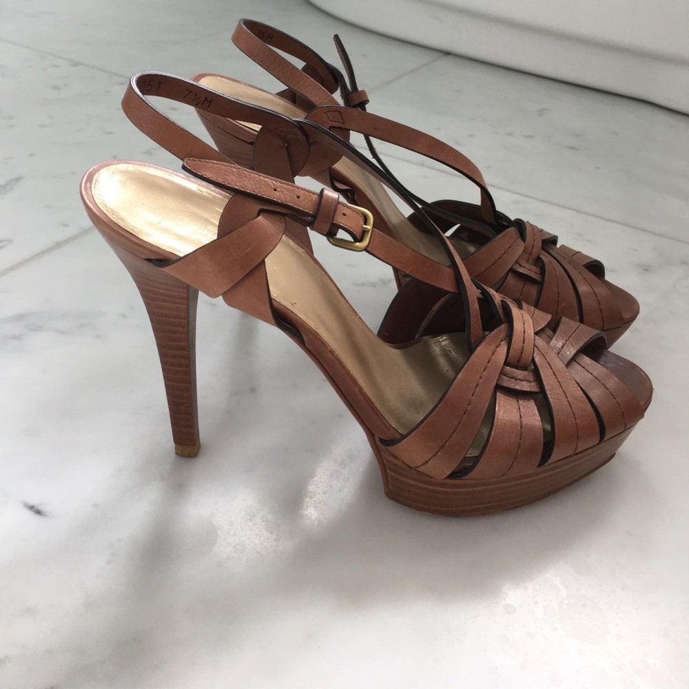 Stuart Weitzman 4.5" Brown leather sandals