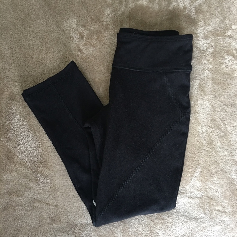 Black Knit Capri Leggings