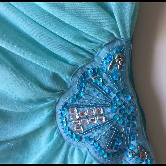 Prom/Special occasion dress - Picture 2 of 4