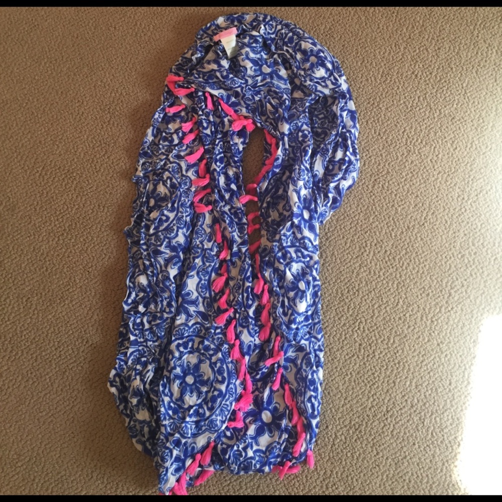 Lilly infinity scarf