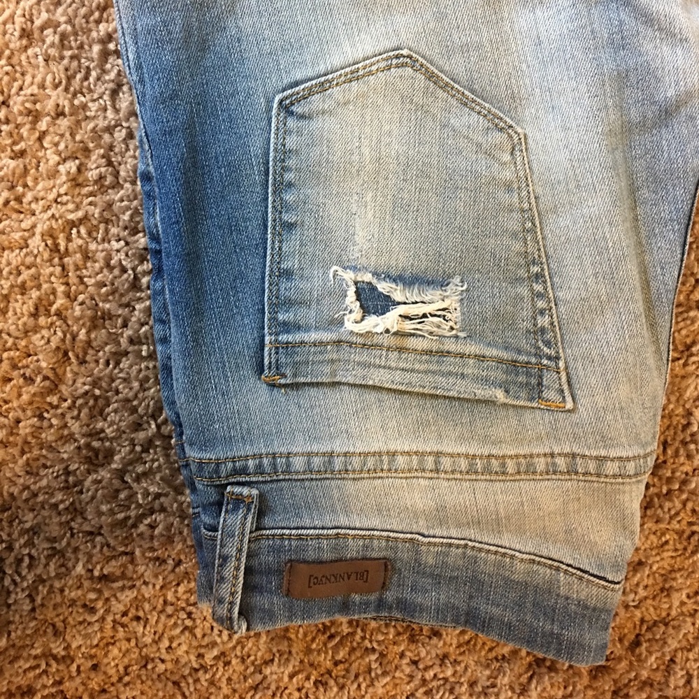 BlanKNYC boyfriend jeans :)