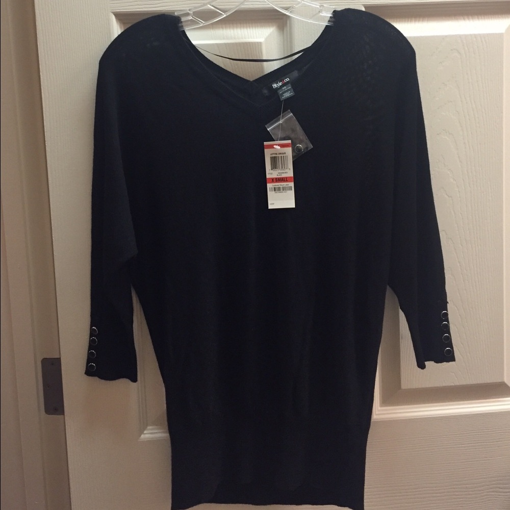 NWT Black Sweater w/ cute buttons & 3/4 sleeves XS
