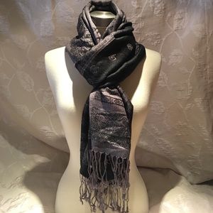 Brand new black grey scarf