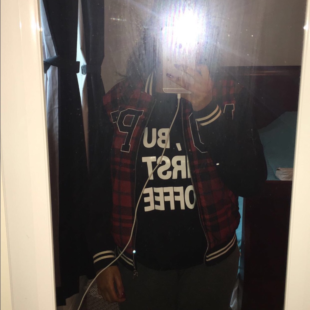 Bomber jacket - Picture 2 of 4