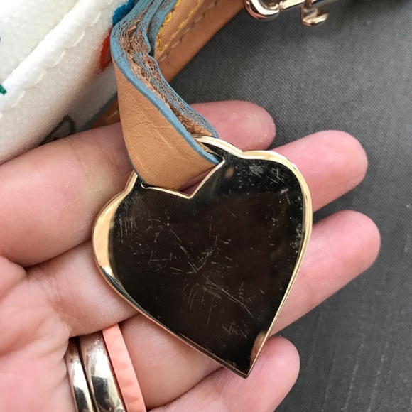 ⭐️⭐️SOLD⭐️⭐️SOLD⭐️⭐️ Dooney & Bourke Wristlet - Picture 3 of 5