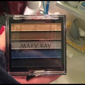 Mary Kay eyeshadow pallet