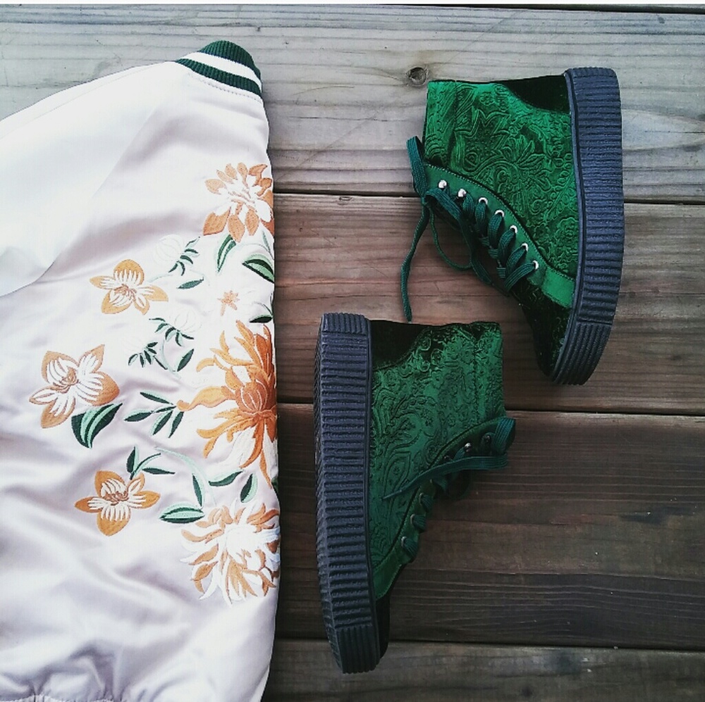 LAST PAIR!!//The Zoe// Emerald green creepers - Picture 1 of 5