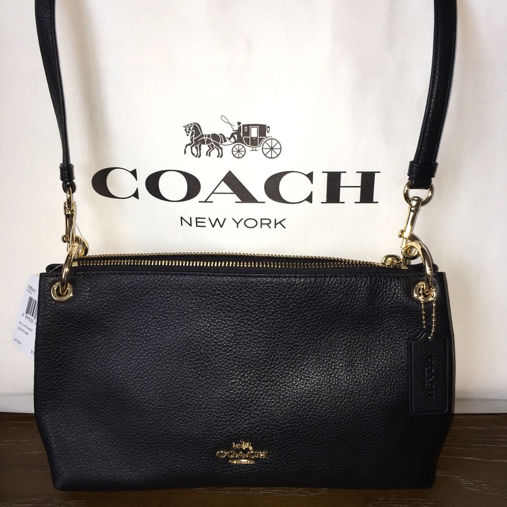 📌SOLD Coach CHARLEY Crossbody Black Leather