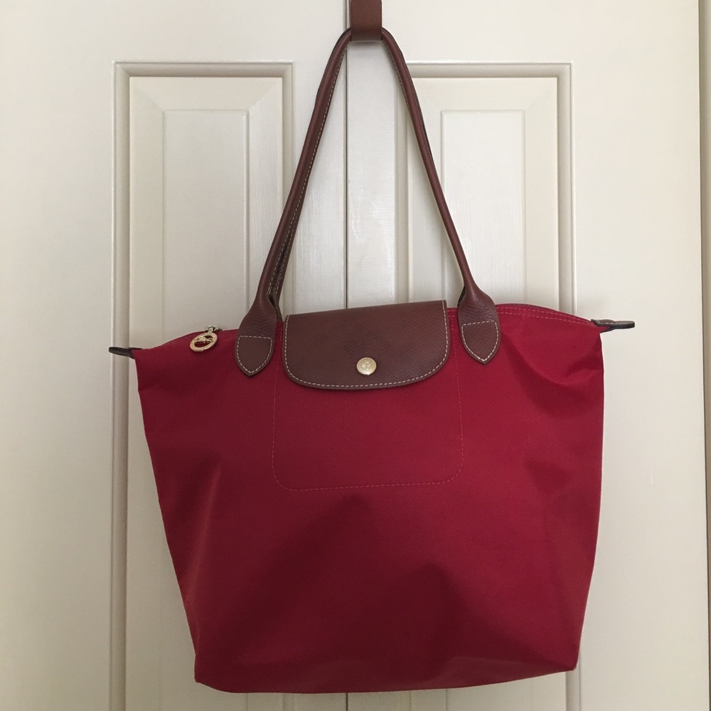 Used Long Champ Tote Bag. Deep Red.Size11*9 3/4
