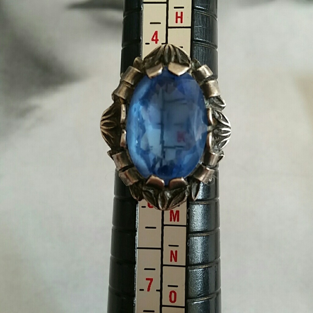 **Sold locally** - Picture 3 of 8