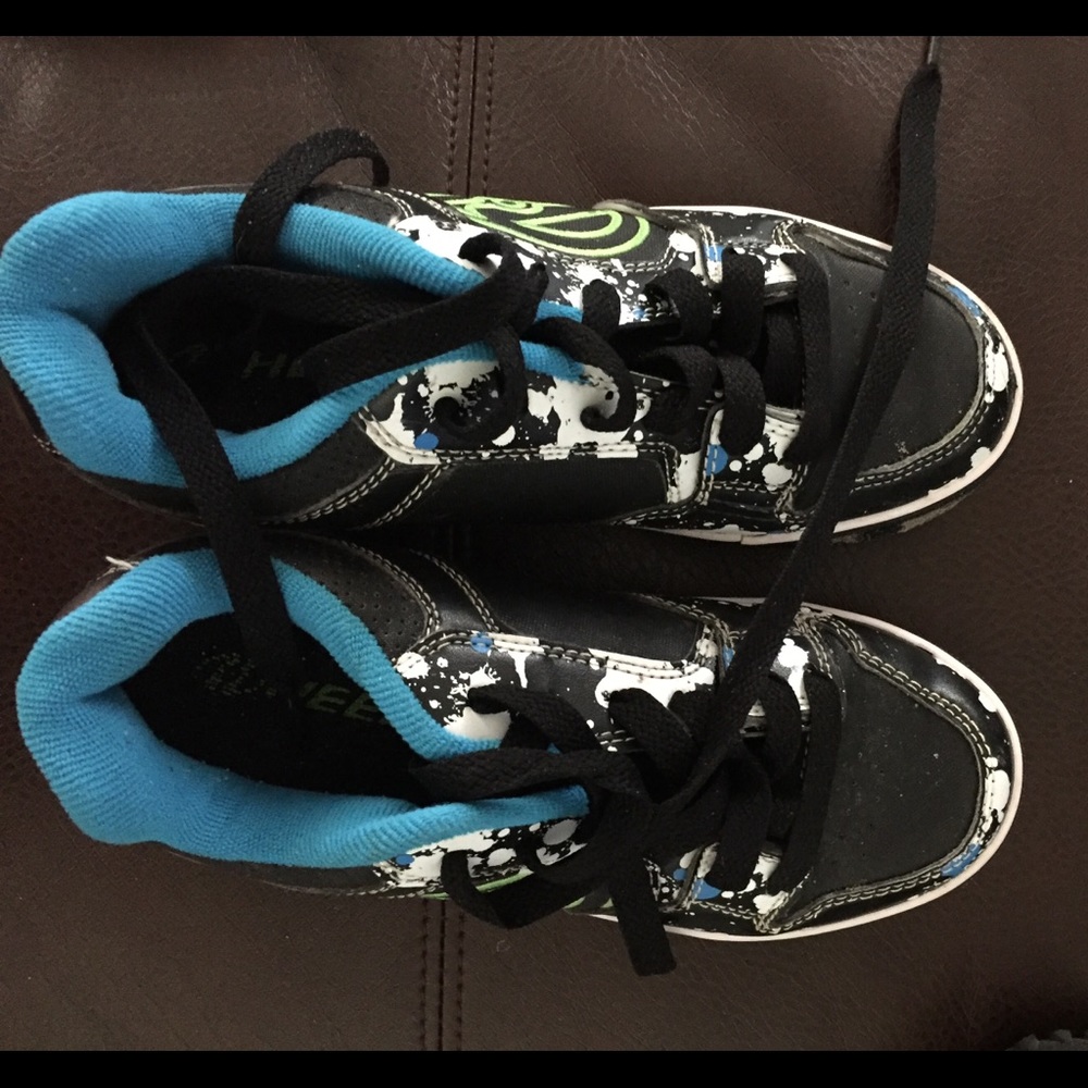 Heelys youth size 4