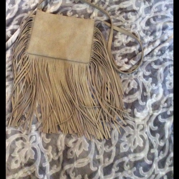 BNWOT - taupe-bone colored super fringe bag - Picture 2 of 3