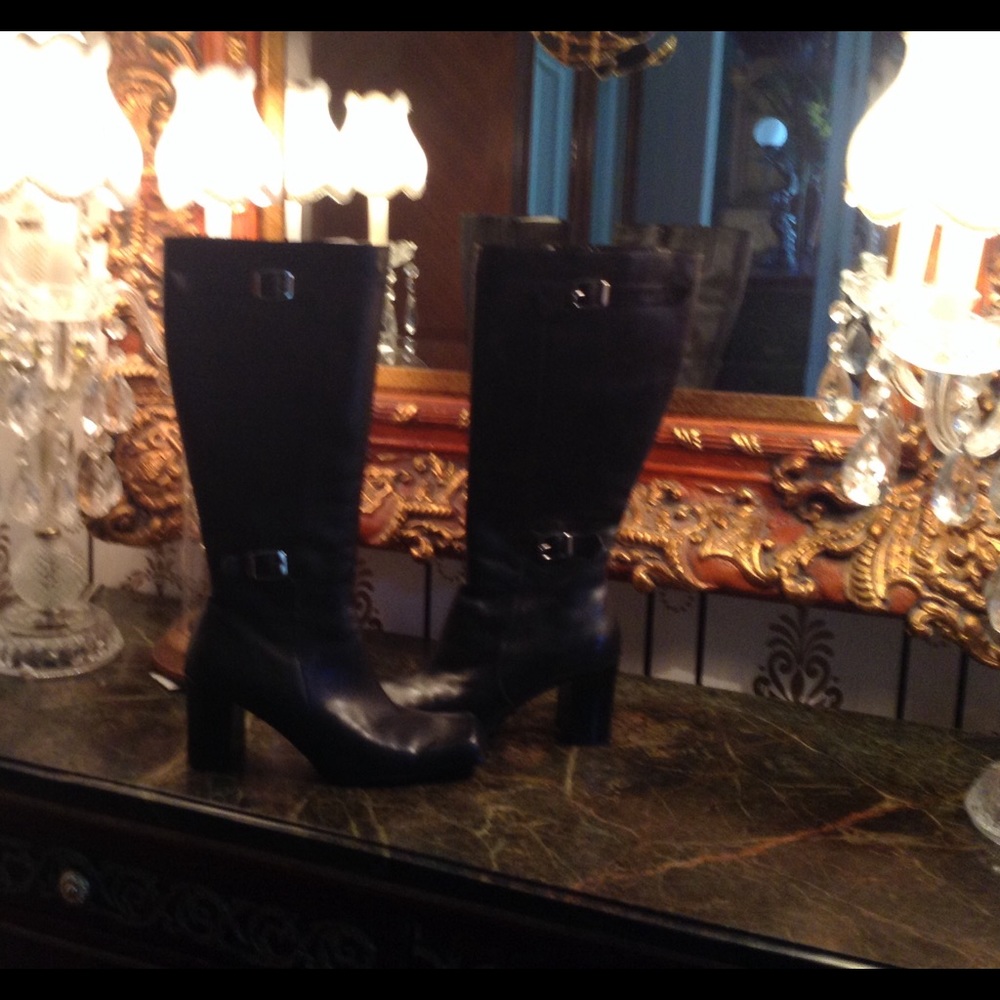 👢🎁BareTraps Genuine Leather Dress Boots