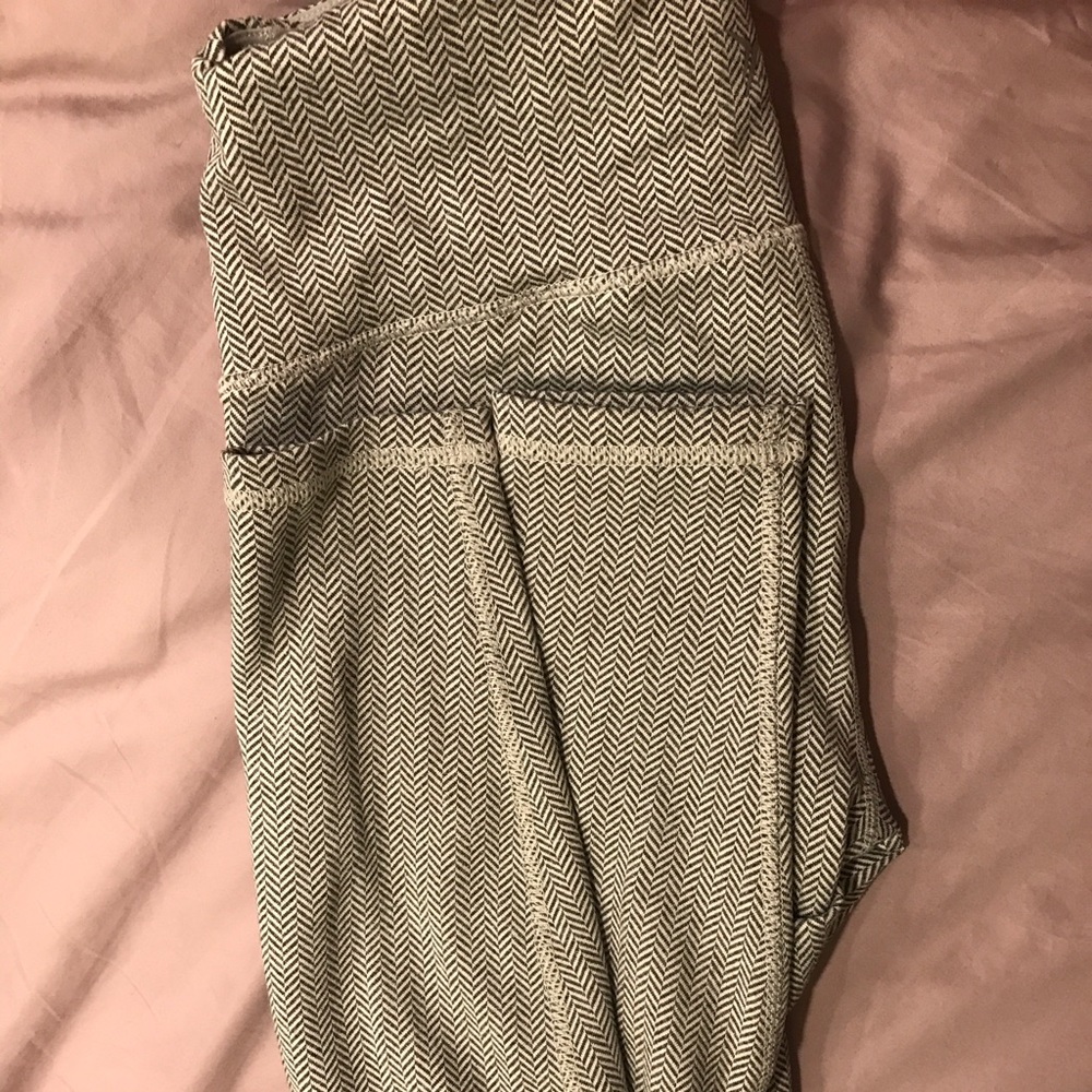 Old navy activewear leggings