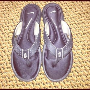 Nike flip flops