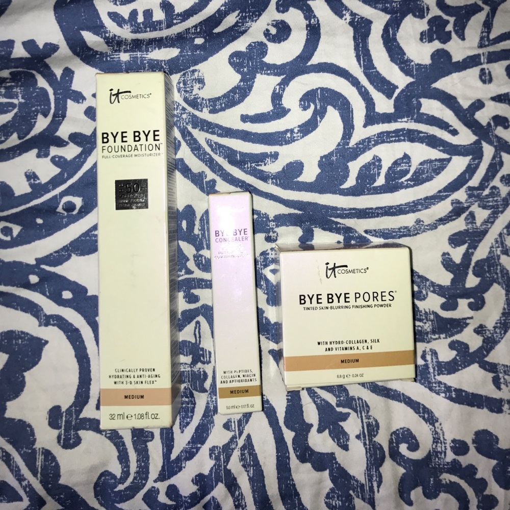 IT Cosmetics "Bye-Bye" Foundation Set