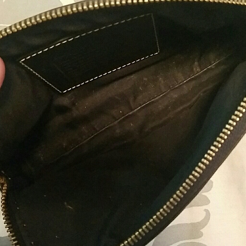 coach - Picture 2 of 2