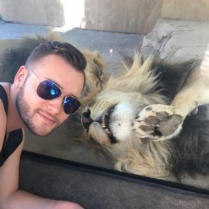 Meet your Posher, Jay