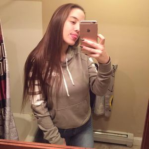 Meet your Posher, Alyssa