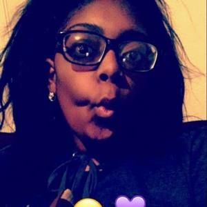 Meet your Posher, Alicia