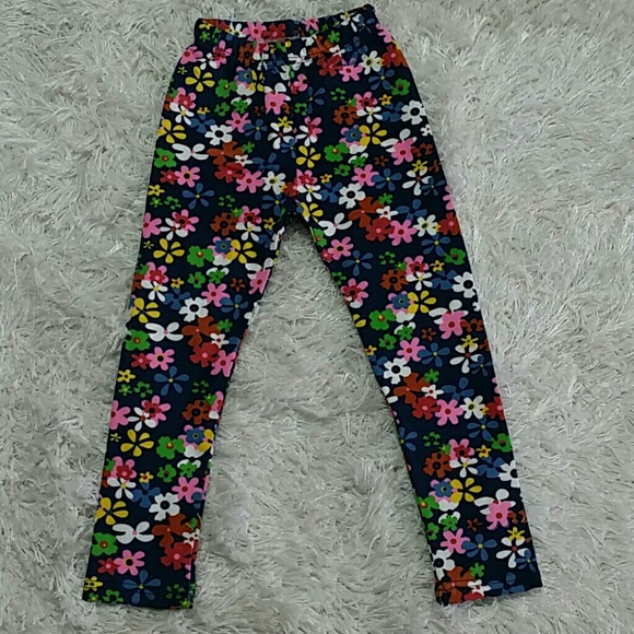 Blue Flowers Legging.  Kids - Picture 2 of 4