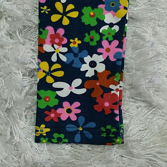 Blue Flowers Legging.  Kids - Picture 3 of 4