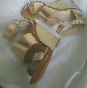GOLD SANDALS