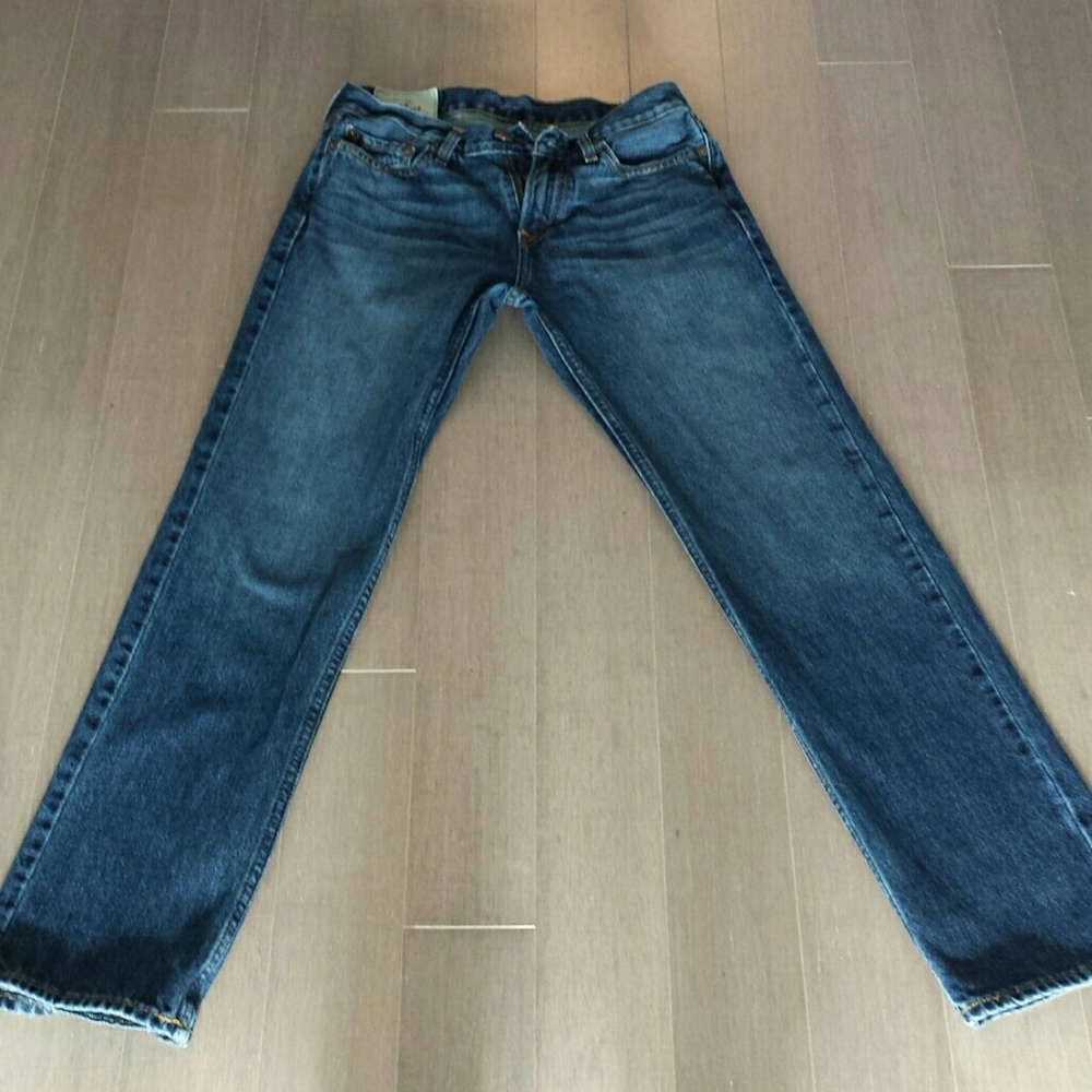 Hollister mens jeans 29/32 clasdic straight .