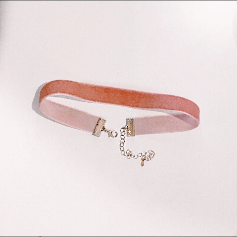 THICK PINK CHOCKER