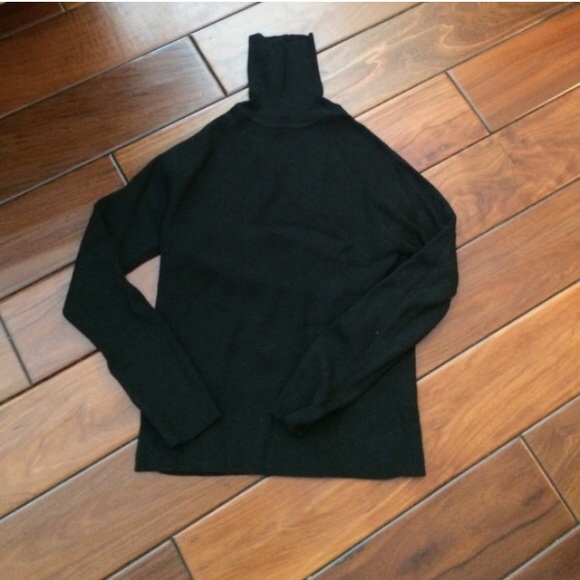 Bundle - Picture 2 of 3