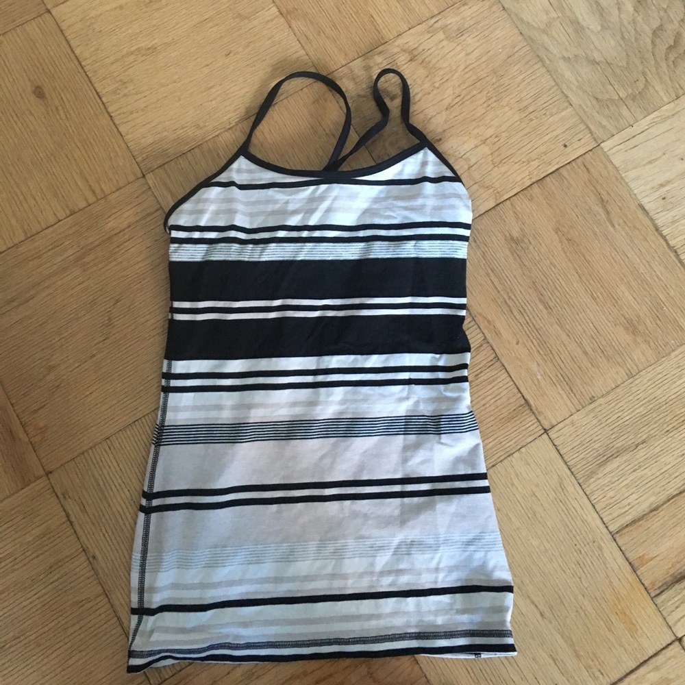 Lulu Lemon work out too with sports bra