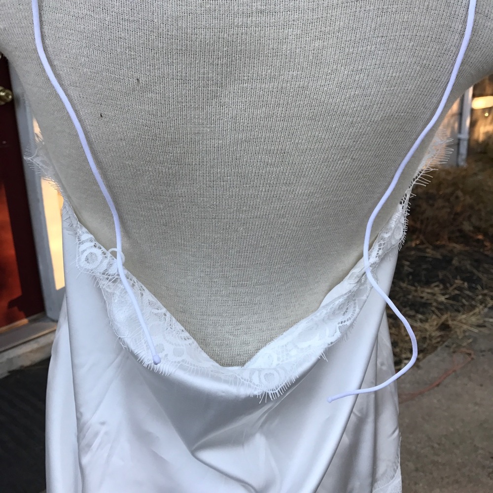 Thin ADJUSTABLE strap tie camisole WHITE - Picture 5 of 8