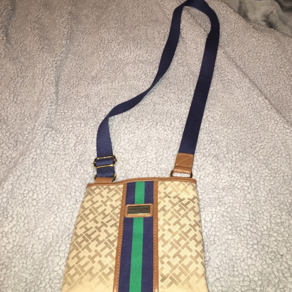 Cross body purse