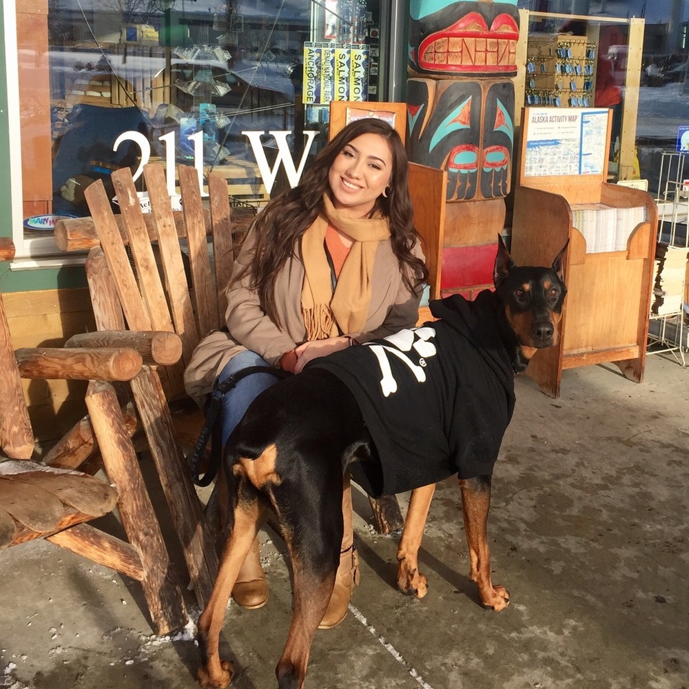 Meet your Posher, Feli