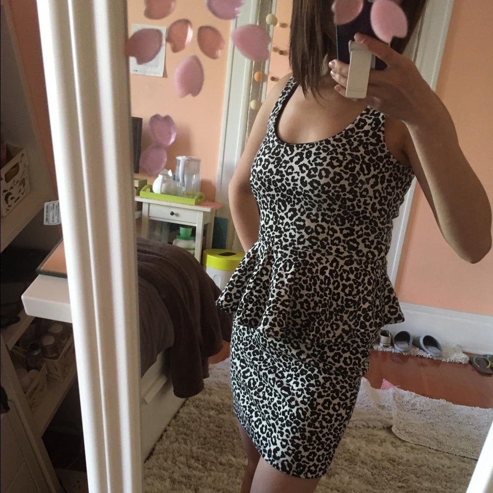 Leopard mini dress open back