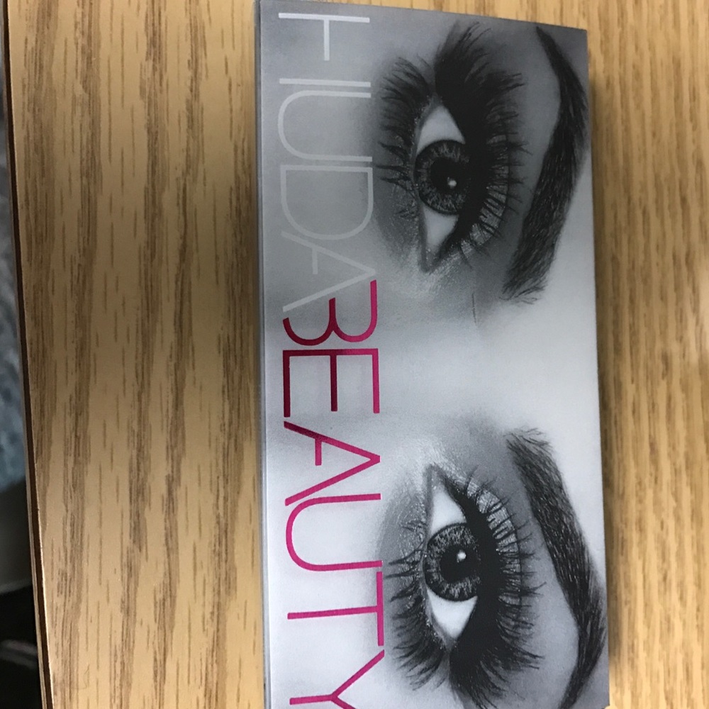 Fake eyelashes