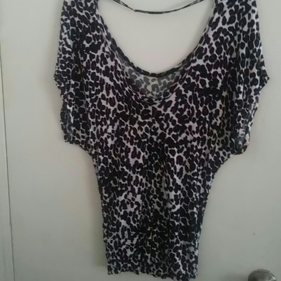 Top - Picture 2 of 2