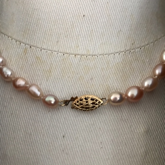FRESHWATER PEARL Necklace - Picture 3 of 4