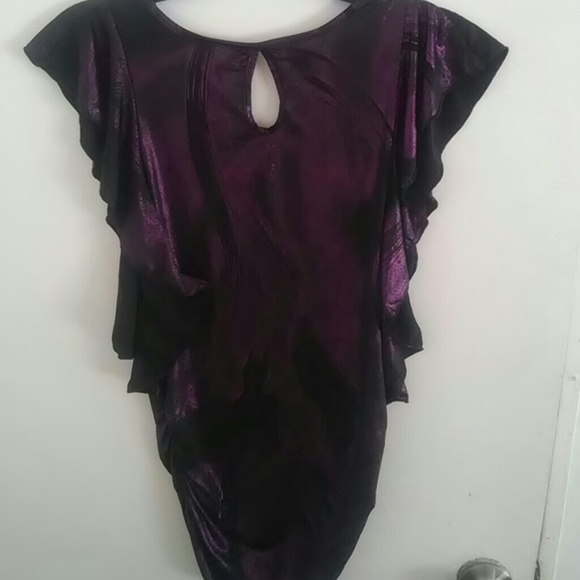 Top - Picture 2 of 2