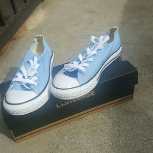 Baby blue new converse