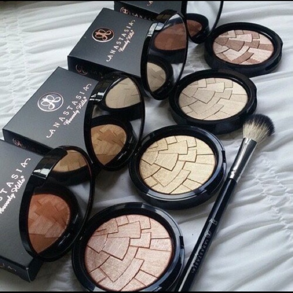 Anastasia Makeup Bundle - Picture 1 of 1