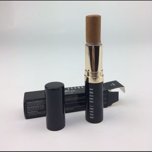 {Bobbi Brown} Foundation Stick in Golden 6