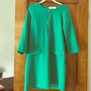 Retro Shift! Very Audrey...