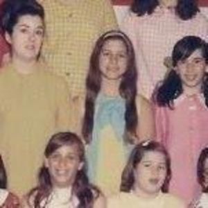 Meet your Posher, Elisa