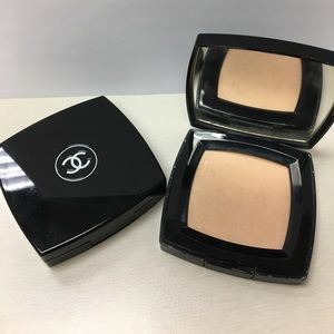 CHANEL Pressed Powder 30 Naturel - Translucent 2